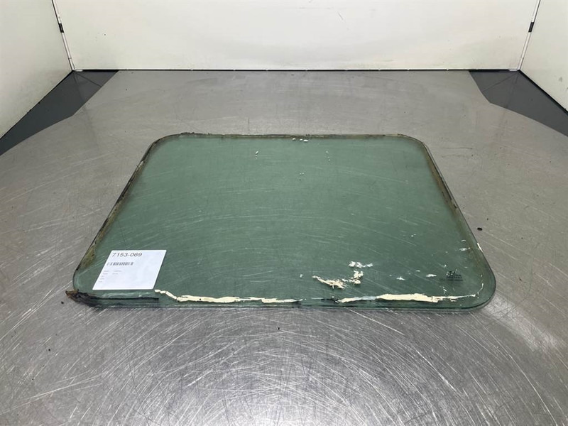 Liebherr A316-7024116- Rear Window/Heckscheibe/Achterruit - Cabina e interior para Maquinaria de construcción: foto 2 Liebherr A316-7024116- Rear Window/Heckscheibe/Achterruit - Cabina e interior para Maquinaria de construcción: foto 2