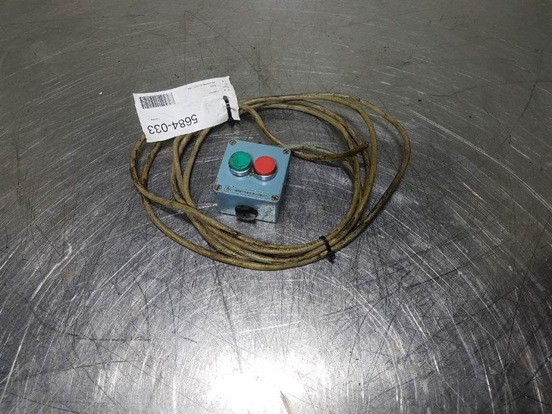 Liebherr A904 - Switch/Schalter/Schakelaars - Sistema eléctrico para Maquinaria de construcción: foto 1 Liebherr A904 - Switch/Schalter/Schakelaars - Sistema eléctrico para Maquinaria de construcción: foto 1