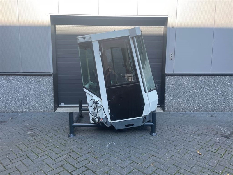 Liebherr L514 Speeder-9841079-Cabin/Kabine/Cabine - Cabina e interior para Maquinaria de construcción: foto 3 Liebherr L514 Speeder-9841079-Cabin/Kabine/Cabine - Cabina e interior para Maquinaria de construcción: foto 3