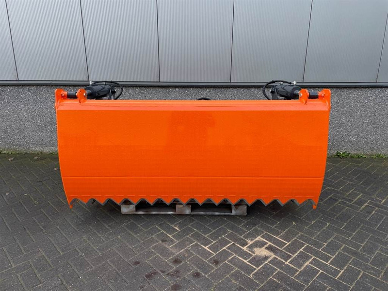 MAMMUT SC220M - Silage cutter/Silageschneider/Kuilhapper - Equipo para silos: foto 1 MAMMUT SC220M - Silage cutter/Silageschneider/Kuilhapper - Equipo para silos: foto 1