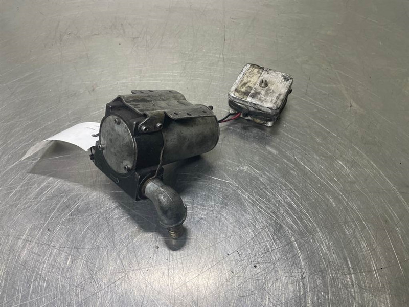 Mecalac 12MTX-Ahlmann 5350240-Pump/pomp - Sistema eléctrico para Maquinaria de construcción: foto 1 Mecalac 12MTX-Ahlmann 5350240-Pump/pomp - Sistema eléctrico para Maquinaria de construcción: foto 1