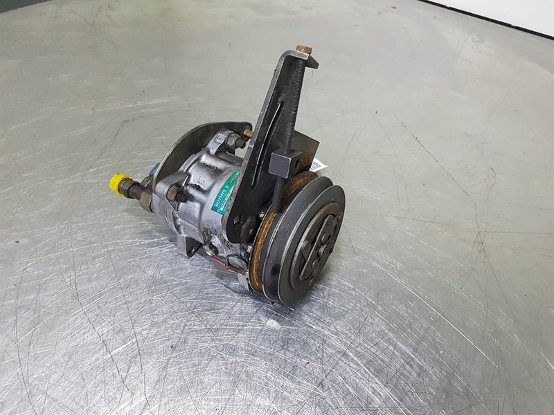 SANDEN SD7H15-8091-Compressor/Kompressor/Aircopomp - Compresor de aire acondicionado para Maquinaria de construcción: foto 3 SANDEN SD7H15-8091-Compressor/Kompressor/Aircopomp - Compresor de aire acondicionado para Maquinaria de construcción: foto 3