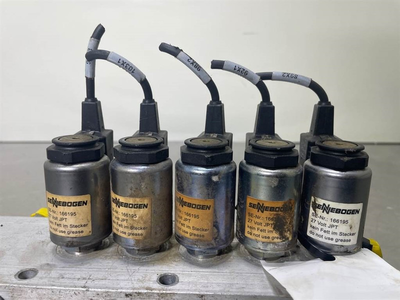 Sennebogen 835E-190462-Valve/Ventile/Ventiel - Hidráulica para Maquinaria de construcción: foto 5 Sennebogen 835E-190462-Valve/Ventile/Ventiel - Hidráulica para Maquinaria de construcción: foto 5