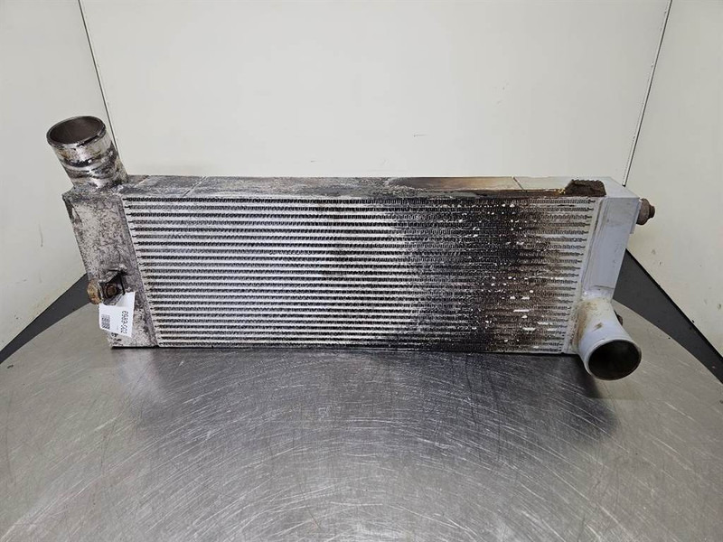Sennebogen 835E - Intercooler/Ladeluftkühler/Luchtkoeler - Motor para Maquinaria de construcción: foto 1 Sennebogen 835E - Intercooler/Ladeluftkühler/Luchtkoeler - Motor para Maquinaria de construcción: foto 1