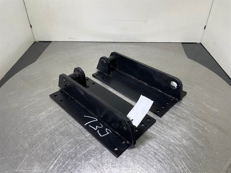 Terex TL/SKL/SKS - Adapter plate/Adapterplatte/Aanlasoor - Acoplamiento rápido para Maquinaria de construcción: foto 2 Terex TL/SKL/SKS - Adapter plate/Adapterplatte/Aanlasoor - Acoplamiento rápido para Maquinaria de construcción: foto 2