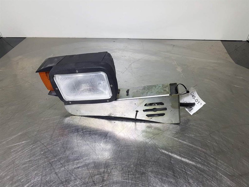 Terex TL260-0455003002-Light/Leuchte/Verlichting - Sistema eléctrico para Maquinaria de construcción: foto 1 Terex TL260-0455003002-Light/Leuchte/Verlichting - Sistema eléctrico para Maquinaria de construcción: foto 1