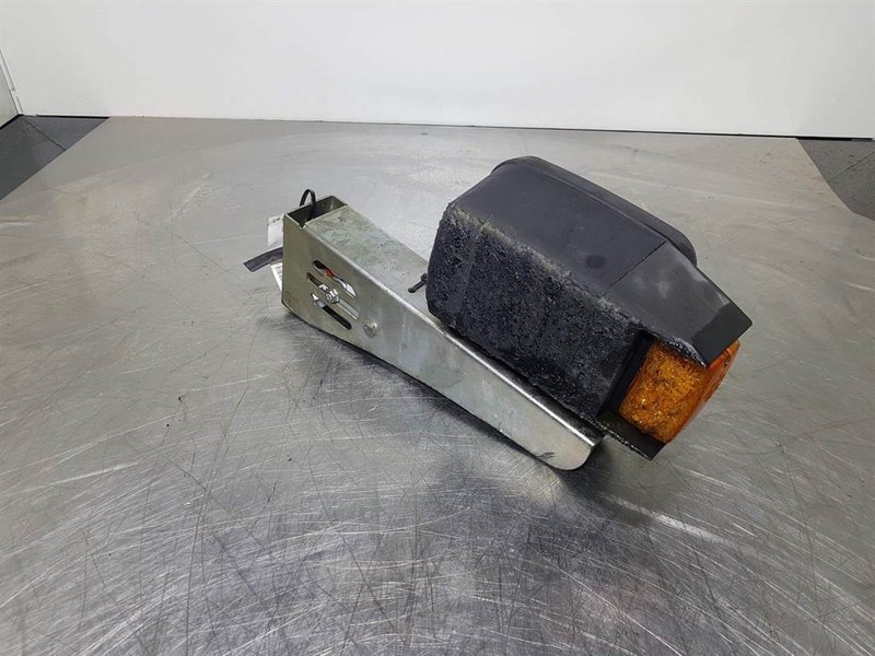 Terex TL260-0455003002-Light/Leuchte/Verlichting - Sistema eléctrico para Maquinaria de construcción: foto 2 Terex TL260-0455003002-Light/Leuchte/Verlichting - Sistema eléctrico para Maquinaria de construcción: foto 2