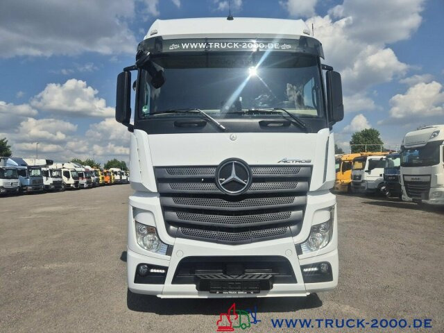 Mercedes-Benz Actros 1846 Giga Space Retarder 2 Betten - Cabeza tractora: foto 4 Mercedes-Benz Actros 1846 Giga Space Retarder 2 Betten - Cabeza tractora: foto 4