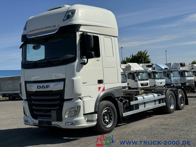 DAF 480 SSC BDF SDG Multiwechsler 2Betten Standklima - Camión portacontenedore/ Intercambiable: foto 4 DAF 480 SSC BDF SDG Multiwechsler 2Betten Standklima - Camión portacontenedore/ Intercambiable: foto 4