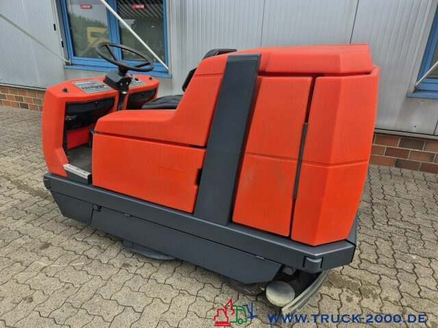Hako Hakomatic B1100 Kehr- Nass- Scheuersaugmaschine - Barredora vial: foto 4 Hako Hakomatic B1100 Kehr- Nass- Scheuersaugmaschine - Barredora vial: foto 4