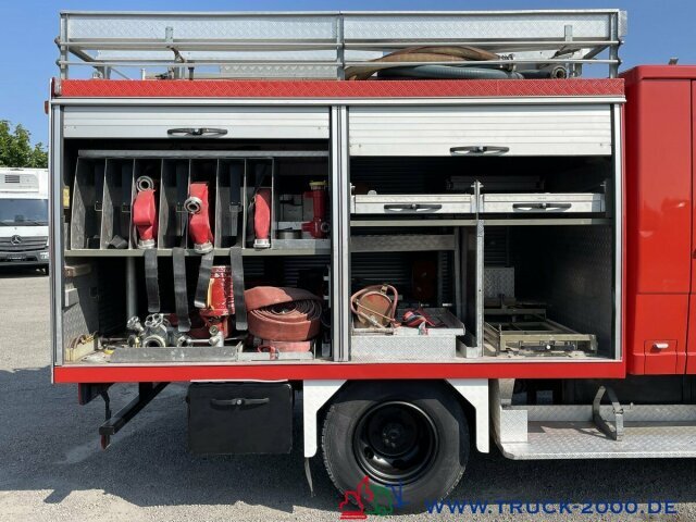 Mercedes-Benz 814 D Metz Feuerwehr inkl Löschpumpe 9 Sitzer - Furgoneta caja cerrada, Furgoneta combi: foto 5 Mercedes-Benz 814 D Metz Feuerwehr inkl Löschpumpe 9 Sitzer - Furgoneta caja cerrada, Furgoneta combi: foto 5