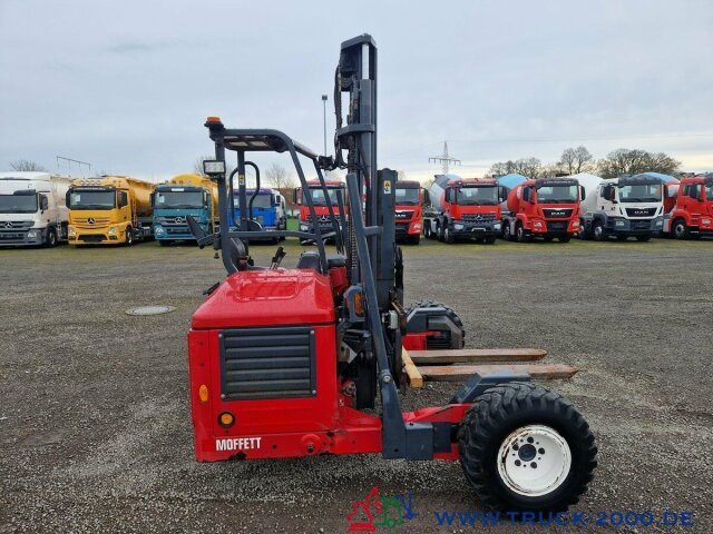 Moffett Mitnahmestapler 4 Wege Allrad NX Typ M 4 25.4 - Carretilla elevadora transportable: foto 1 Moffett Mitnahmestapler 4 Wege Allrad NX Typ M 4 25.4 - Carretilla elevadora transportable: foto 1