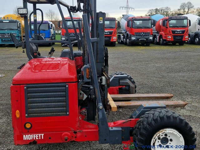 Moffett Mitnahmestapler 4 Wege Allrad NX Typ M 4 25.4 - Carretilla elevadora transportable: foto 3 Moffett Mitnahmestapler 4 Wege Allrad NX Typ M 4 25.4 - Carretilla elevadora transportable: foto 3