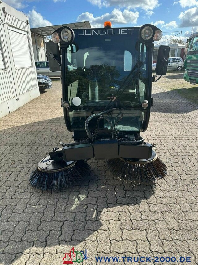 Multicar Nilfisk JungoJet3500 Winterdienst & Kehrmaschine - Barredora vial: foto 5 Multicar Nilfisk JungoJet3500 Winterdienst & Kehrmaschine - Barredora vial: foto 5