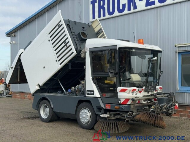 Ravo 540 3 Besensystem Sweeper + Sprühen 50 Km/h - Barredora vial: foto 3 Ravo 540 3 Besensystem Sweeper + Sprühen 50 Km/h - Barredora vial: foto 3