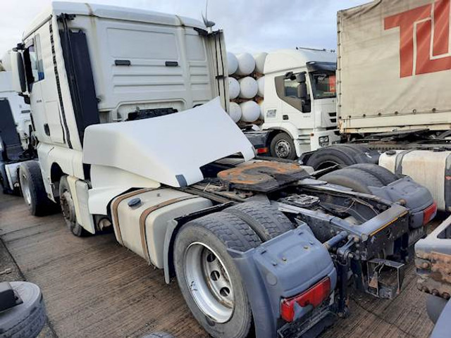 MAN TGX 18.400 - Cabeza tractora: foto 4 MAN TGX 18.400 - Cabeza tractora: foto 4