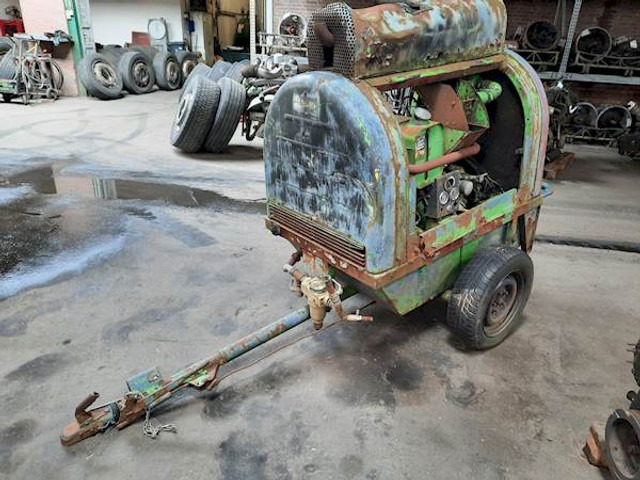 Deutz F2L912 - Compresor de aire: foto 1 Deutz F2L912 - Compresor de aire: foto 1