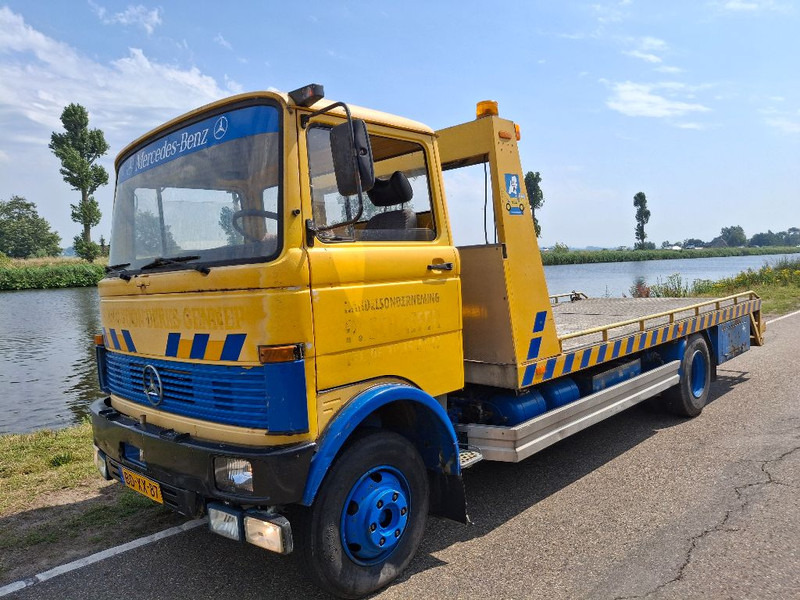 Mercedes-Benz LPL 813 - Grua de remolque autos: foto 1 Mercedes-Benz LPL 813 - Grua de remolque autos: foto 1
