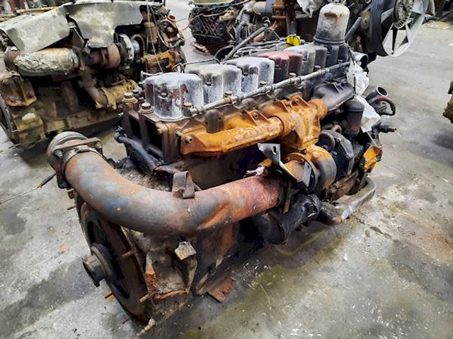 Renault 6 CILINDER - Motor para Camión: foto 1 Renault 6 CILINDER - Motor para Camión: foto 1