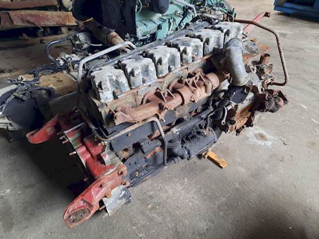 Renault 6 CILINDER - Motor para Camión: foto 1 Renault 6 CILINDER - Motor para Camión: foto 1