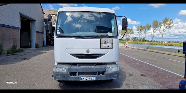 Renault MIDLUM 220 GAS / LPG - Camión cisterna: foto 3 Renault MIDLUM 220 GAS / LPG - Camión cisterna: foto 3