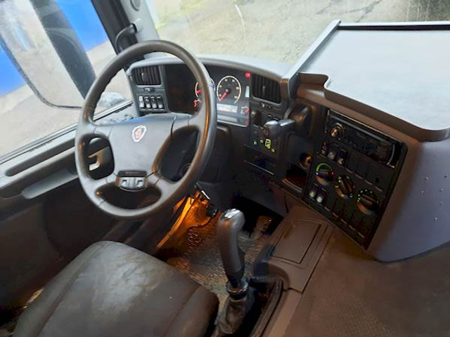 Scania P 270 DB4X2MNB - Camión frigorífico: foto 5 Scania P 270 DB4X2MNB - Camión frigorífico: foto 5