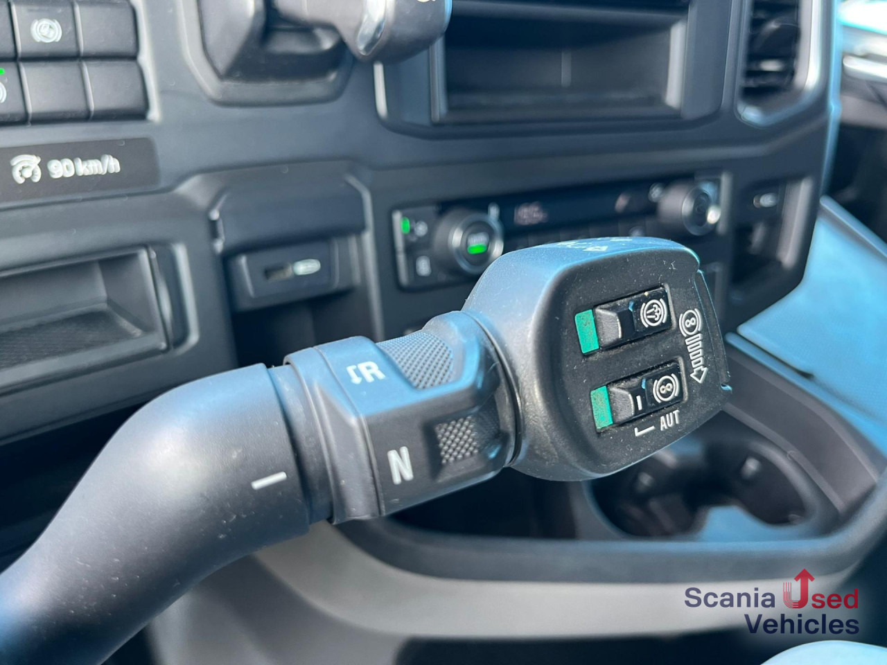 SCANIA R 450 A4x2NA RETARDER DIFF-L PARK COOL SMART2 - Cabeza tractora: foto 4 SCANIA R 450 A4x2NA RETARDER DIFF-L PARK COOL SMART2 - Cabeza tractora: foto 4