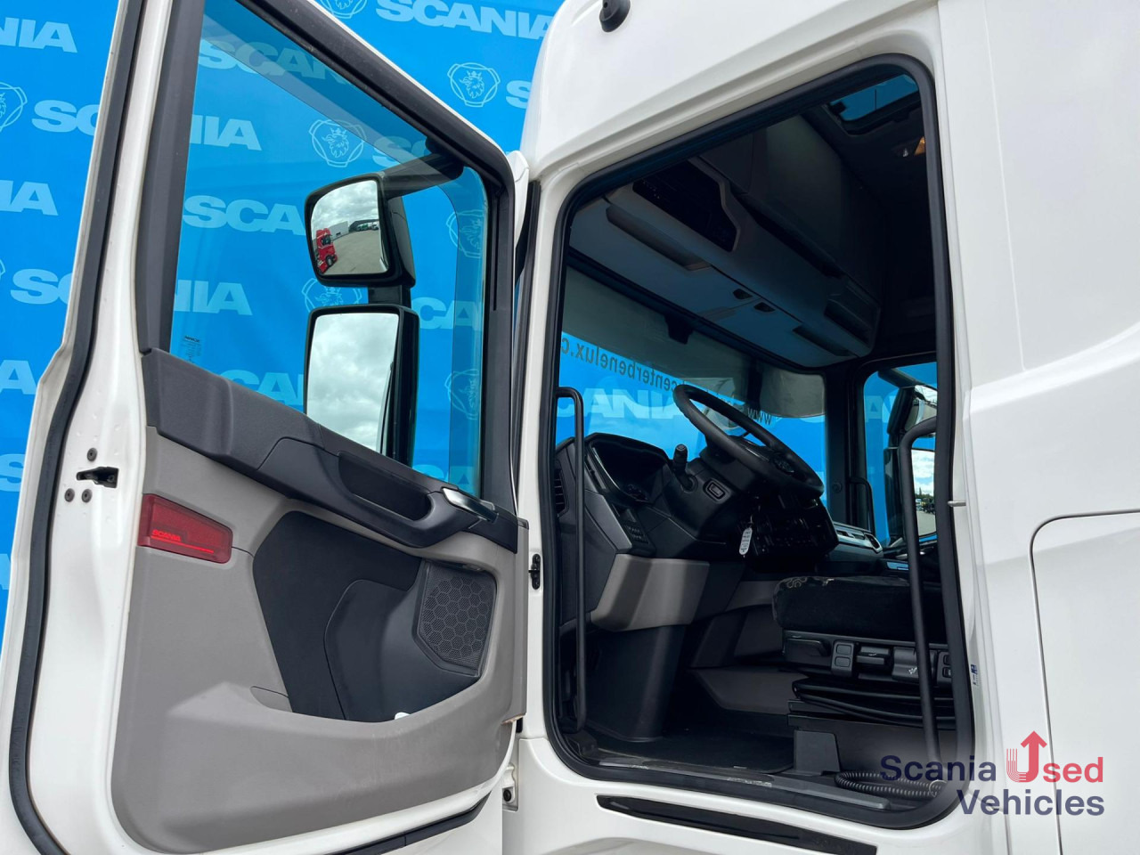 SCANIA R 450 A4x2NA RETARDER DIFF-L SMART2 ACC - Cabeza tractora: foto 2 SCANIA R 450 A4x2NA RETARDER DIFF-L SMART2 ACC - Cabeza tractora: foto 2