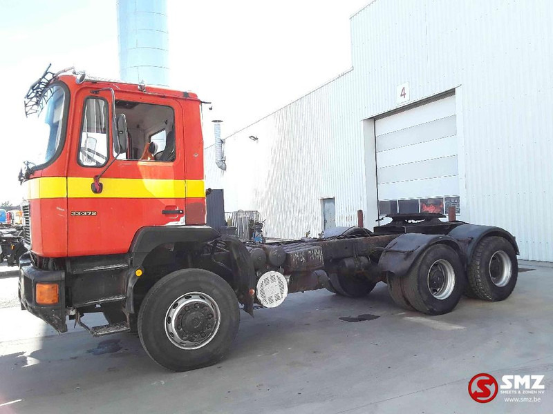 MAN 33.372 6x6 - Cabeza tractora: foto 4 MAN 33.372 6x6 - Cabeza tractora: foto 4