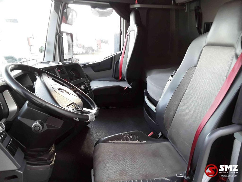 Foto del interior 2: Cabeza tractora Renault T 460 2 tanks