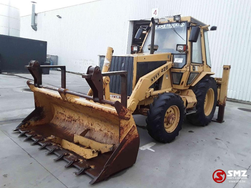 Caterpillar 428 - Retroexcavadora: foto 3 Caterpillar 428 - Retroexcavadora: foto 3
