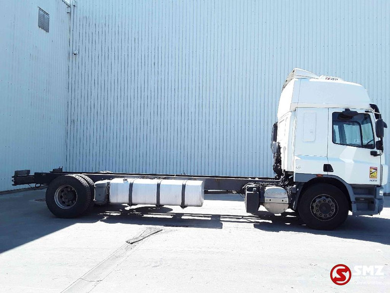 DAF 75 CF 310 manual - Camión chasis: foto 4 DAF 75 CF 310 manual - Camión chasis: foto 4