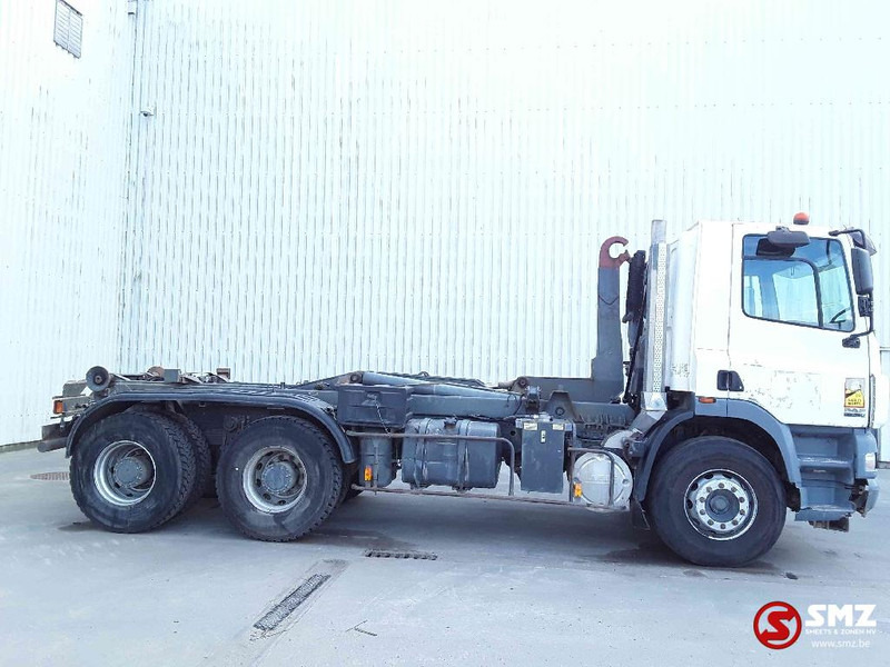 DAF 85 CF 340 Euro 3 top condtion - Camión portacontenedore/ Intercambiable: foto 4 DAF 85 CF 340 Euro 3 top condtion - Camión portacontenedore/ Intercambiable: foto 4