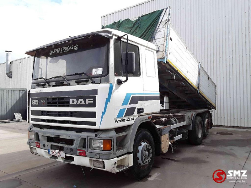 DAF 95 430 lames steel - Camión volquete: foto 3 DAF 95 430 lames steel - Camión volquete: foto 3