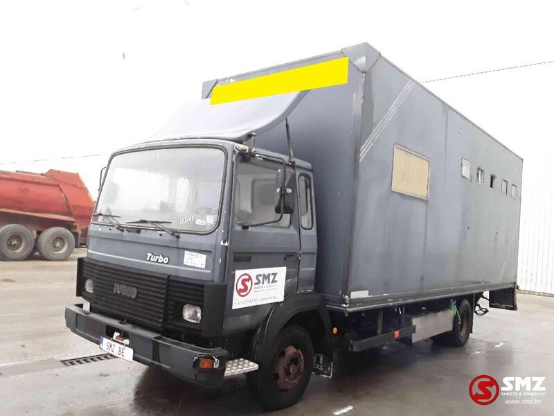 Iveco Magirus 80 16 horse truck - Camión transporte de ganado: foto 3 Iveco Magirus 80 16 horse truck - Camión transporte de ganado: foto 3