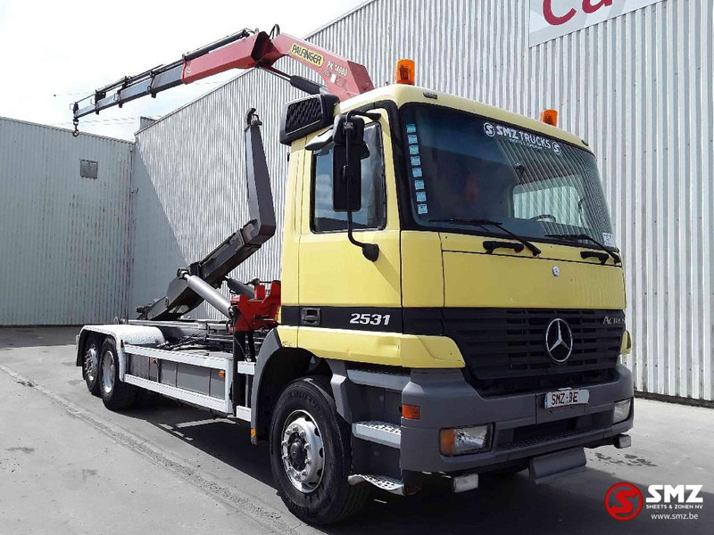 Mercedes-Benz Actros 2631 palfinger pk 14080-4 - Camión portacontenedore/ Intercambiable, Camión grúa: foto 1 Mercedes-Benz Actros 2631 palfinger pk 14080-4 - Camión portacontenedore/ Intercambiable, Camión grúa: foto 1