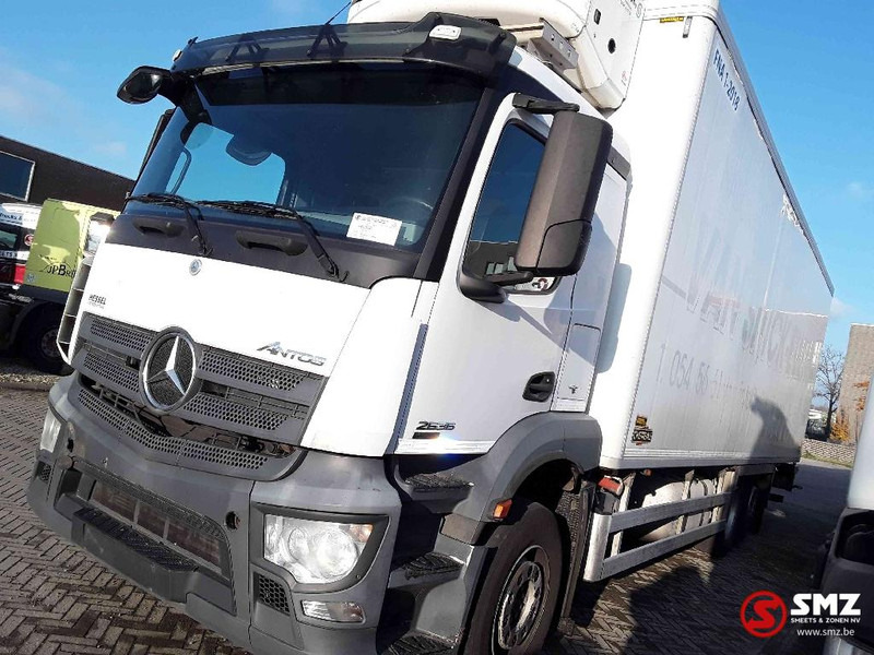 Mercedes-Benz Antos 2636 Thermoking Ts500e 2m70 box - Camión frigorífico: foto 5 Mercedes-Benz Antos 2636 Thermoking Ts500e 2m70 box - Camión frigorífico: foto 5