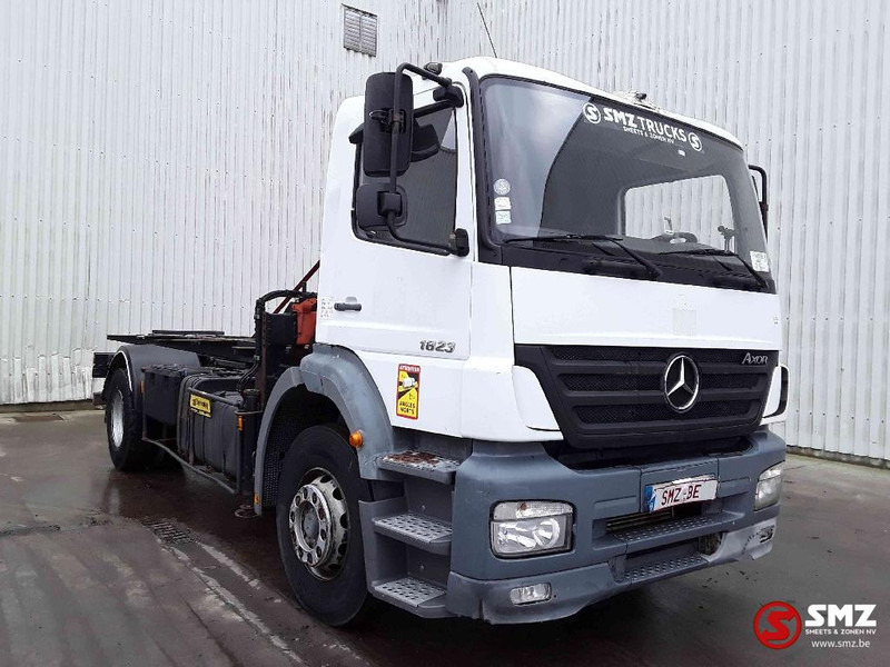 Mercedes-Benz Axor 1823 Palfinger pk4501 - Camión caja abierta, Camión grúa: foto 1 Mercedes-Benz Axor 1823 Palfinger pk4501 - Camión caja abierta, Camión grúa: foto 1
