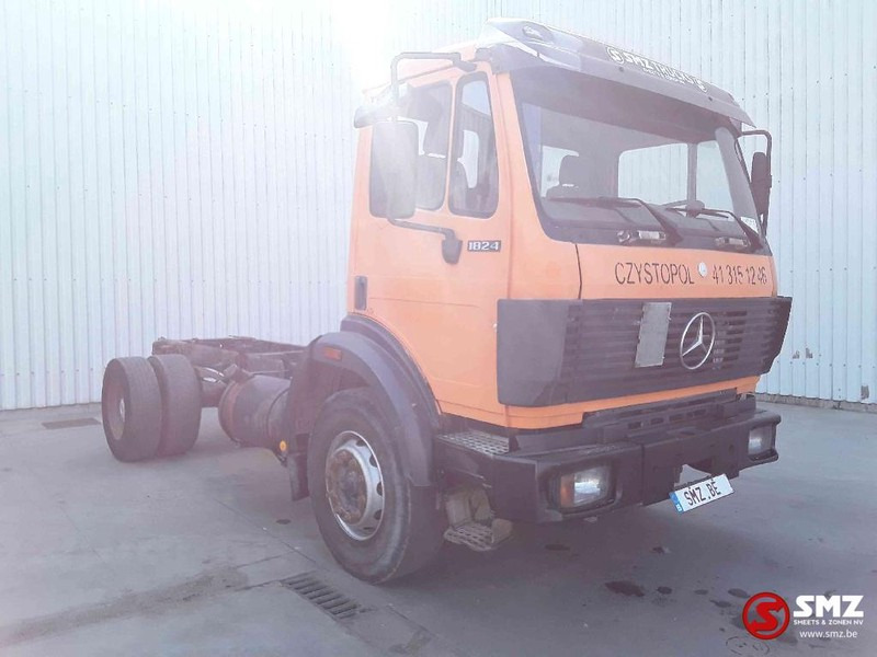 Mercedes-Benz SK 1824 lames-steel no 1922 - Camión chasis: foto 1 Mercedes-Benz SK 1824 lames-steel no 1922 - Camión chasis: foto 1