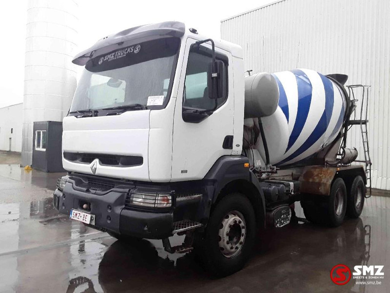 Renault Kerax 300 manual pump - Camión hormigonera: foto 3 Renault Kerax 300 manual pump - Camión hormigonera: foto 3