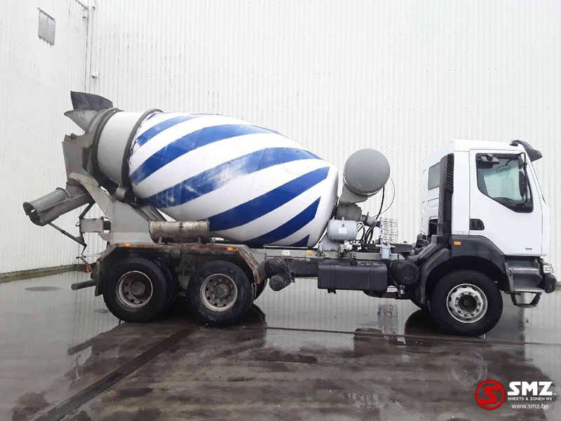 Renault Kerax 300 manual pump - Camión hormigonera: foto 4 Renault Kerax 300 manual pump - Camión hormigonera: foto 4