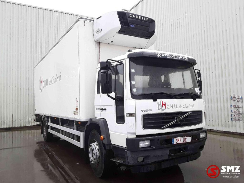 Volvo FL6 220 Carrièr supra 750 - Camión frigorífico: foto 1 Volvo FL6 220 Carrièr supra 750 - Camión frigorífico: foto 1