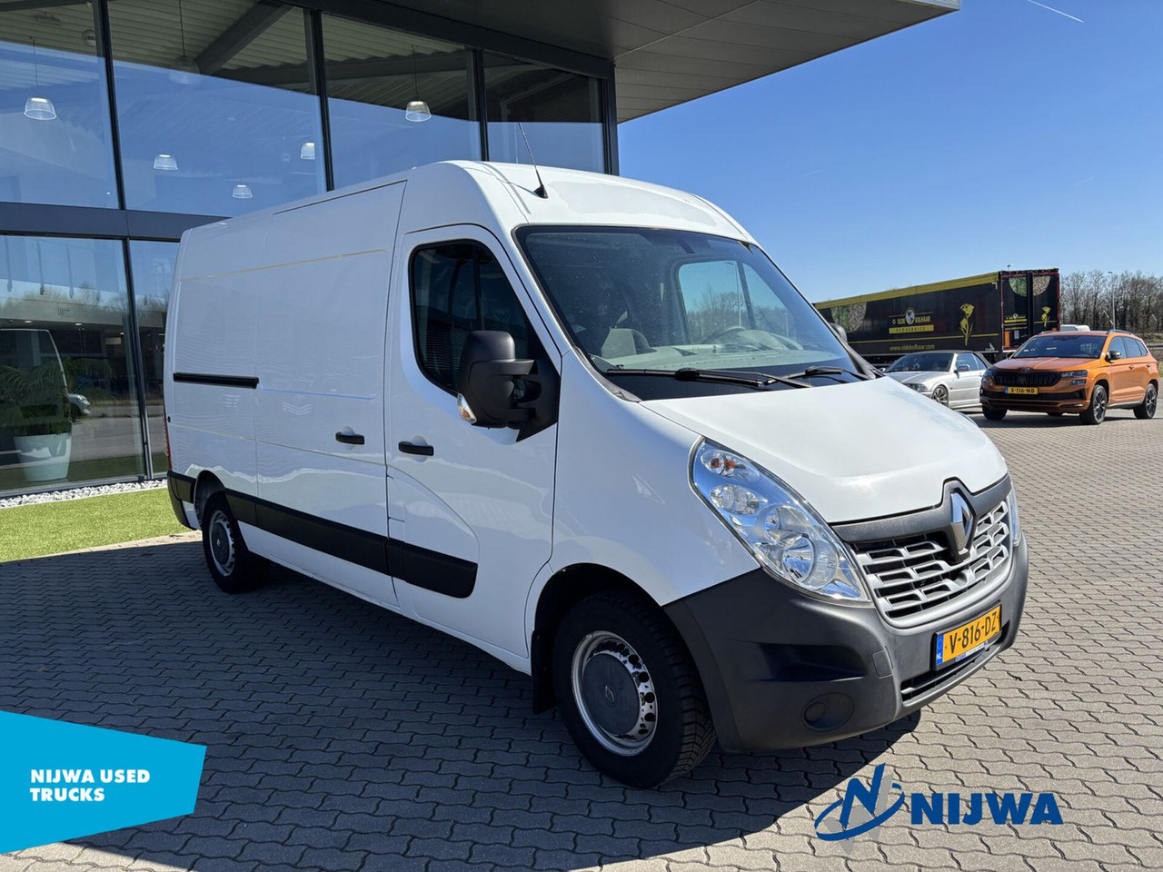 Renault Master T33 130 L2H2 Geïsoleerde bak Kasten - Furgoneta pequeña: foto 2 Renault Master T33 130 L2H2 Geïsoleerde bak Kasten - Furgoneta pequeña: foto 2