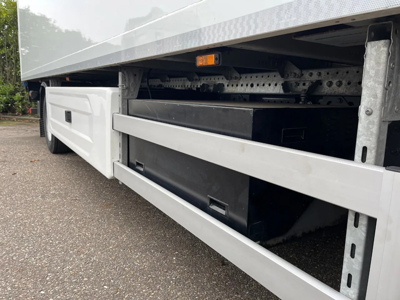 DAF LF Electric 16T | 15.000km - Camión caja cerrada, Camión eléctrico: foto 4 DAF LF Electric 16T | 15.000km - Camión caja cerrada, Camión eléctrico: foto 4