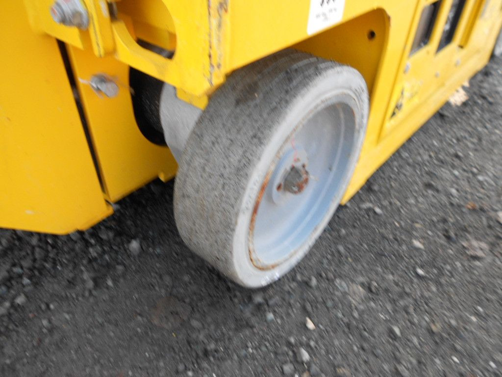 Leasing de Genie GS 1330, Scherenarbeitsbühne Genie 5,9 m Genie GS 1330, Scherenarbeitsbühne Genie 5,9 m: foto 10 Leasing de Genie GS 1330, Scherenarbeitsbühne Genie 5,9 m Genie GS 1330, Scherenarbeitsbühne Genie 5,9 m: foto 10