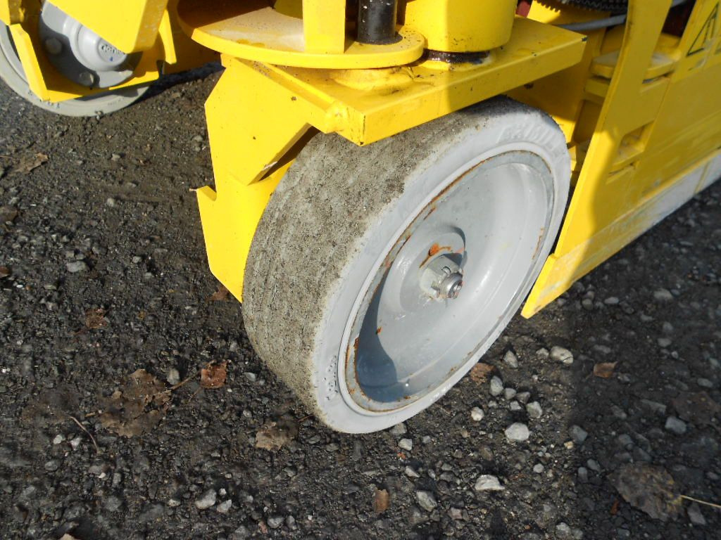 Leasing de Genie GS 1330, Scherenarbeitsbühne Genie 5,9 m Genie GS 1330, Scherenarbeitsbühne Genie 5,9 m: foto 12 Leasing de Genie GS 1330, Scherenarbeitsbühne Genie 5,9 m Genie GS 1330, Scherenarbeitsbühne Genie 5,9 m: foto 12