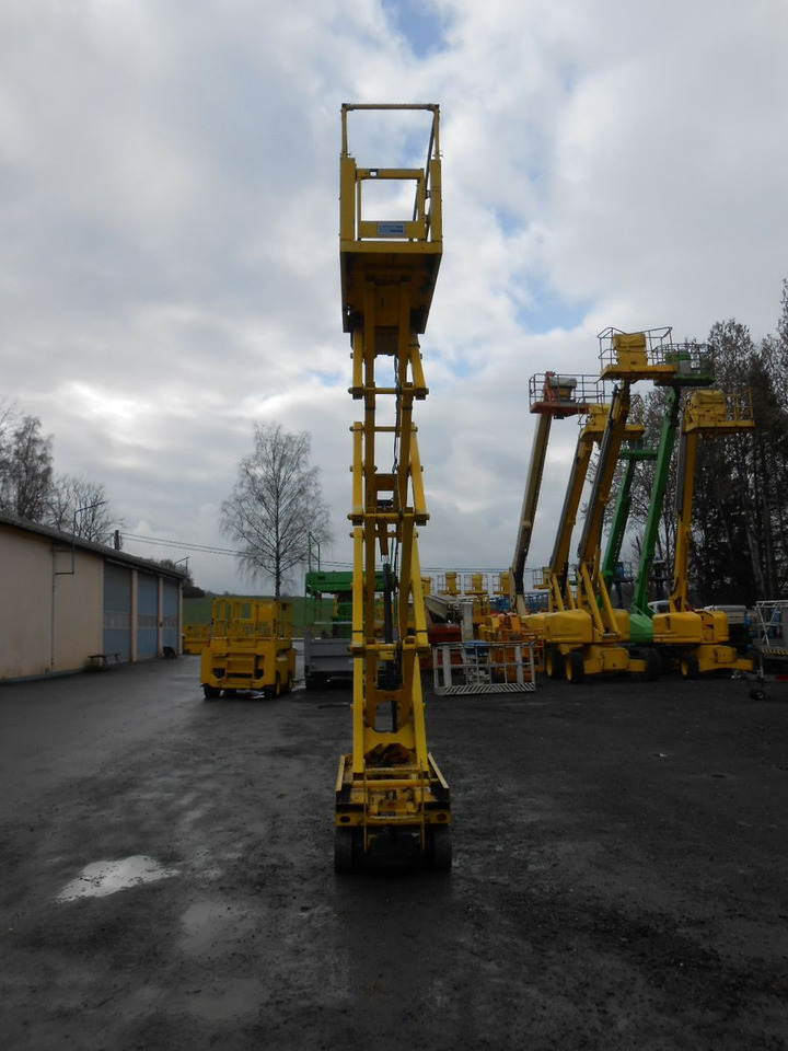 Genie GS 1930, Scherenarbeitsbühne Genie 8 m - Camión con plataforma elevadora: foto 3 Genie GS 1930, Scherenarbeitsbühne Genie 8 m - Camión con plataforma elevadora: foto 3