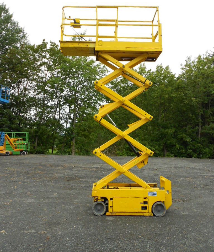 Genie GS 1930, Scherenarbeitsbühne Genie 8 m - Camión con plataforma elevadora: foto 5 Genie GS 1930, Scherenarbeitsbühne Genie 8 m - Camión con plataforma elevadora: foto 5