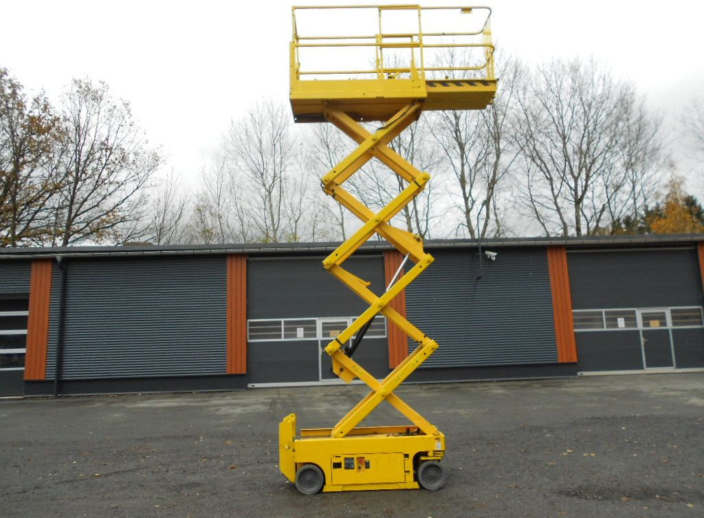 Genie GS 1932, Scherenarbeitsbühne Genie 8 m - Camión con plataforma elevadora: foto 1 Genie GS 1932, Scherenarbeitsbühne Genie 8 m - Camión con plataforma elevadora: foto 1