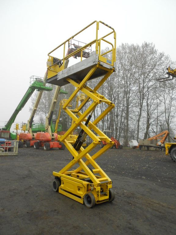 JLG JLG 1930 ES, Scherenarbeitsbühne AH 8 m JLG 1930 ES, Batterien 02/2025 Scherenbühne 8m - Plataforma de tijeras: foto 4 JLG JLG 1930 ES, Scherenarbeitsbühne AH 8 m JLG 1930 ES, Batterien 02/2025 Scherenbühne 8m - Plataforma de tijeras: foto 4